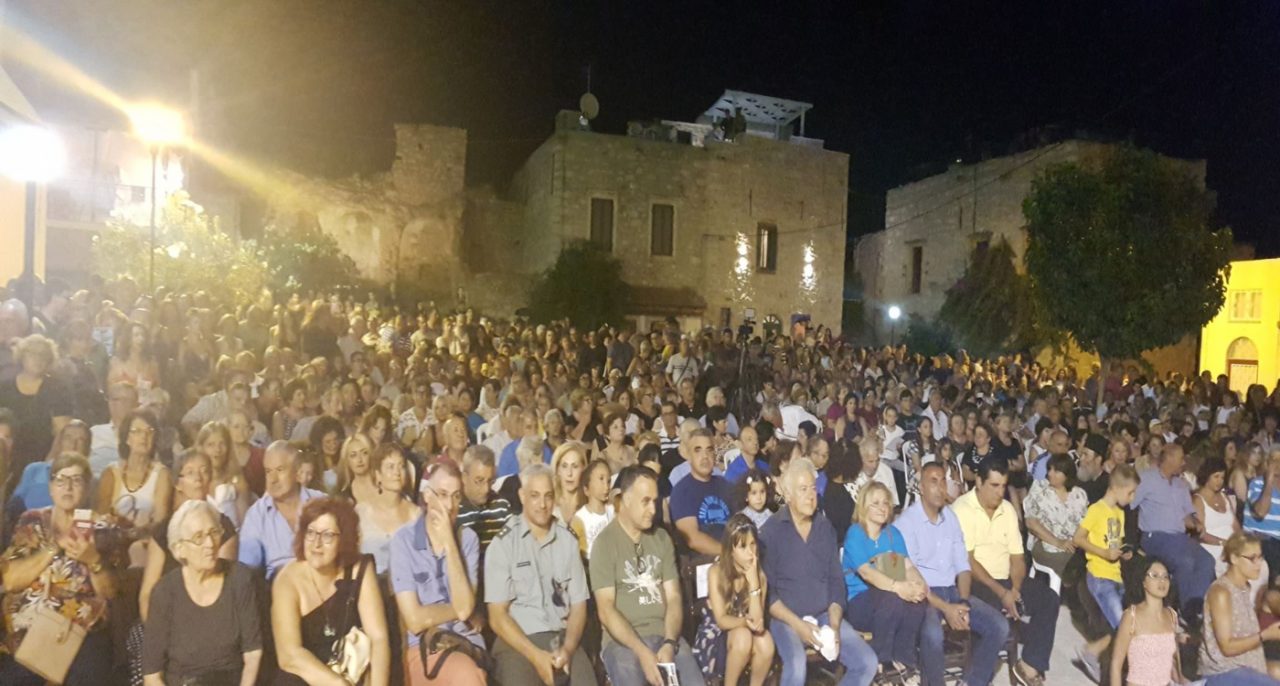 Πλήθος κόσμου στην 7η Γιορτή Μαστίχας που πραγματοποιήθηκε χθες στα Αρμόλια στη Χίο (vid)