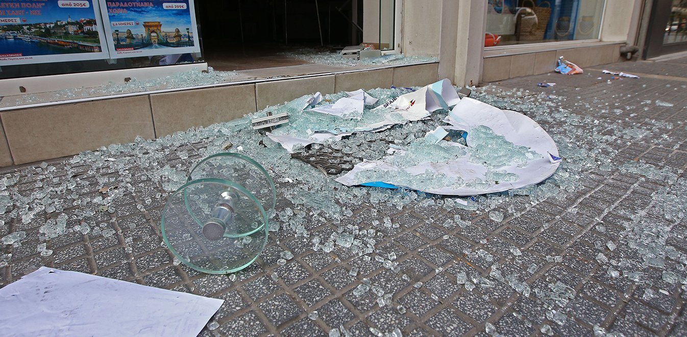 Χαλάνδρι: Διαρρήκτες «σήκωσαν» χρηματοκιβώτιο από ζαχαροπλαστείο