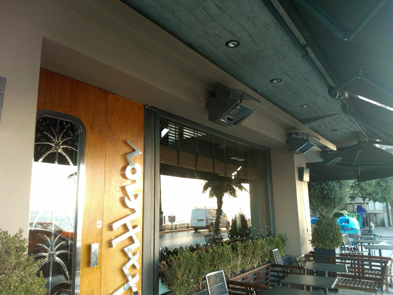 Αλλάζει σελίδα το ιστορικό καφέ μπαρ «Αχίλλειον» στην παραλιακή Θεσσαλονίκης