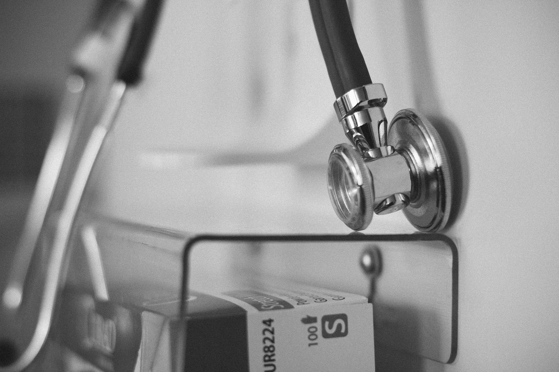 Στον «αέρα» το υγειονομικό πρωτόκολλο: «Οχι» των γιατρών στα ξενοδοχεία καραντίνας