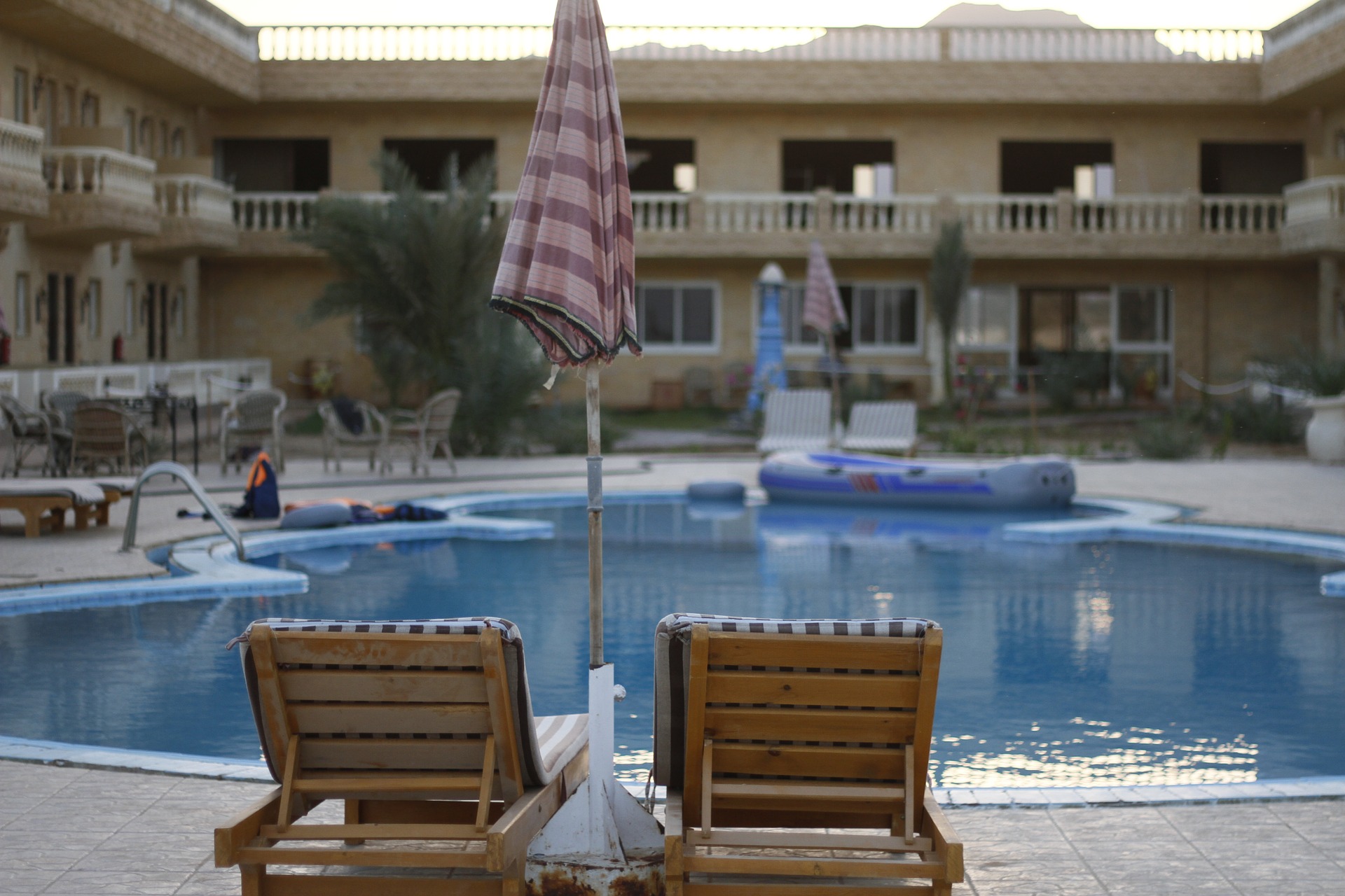 Κορωνοϊός: Δύο δωμάτια καραντίνας στα ξενοδοχεία των 50 δωματίων